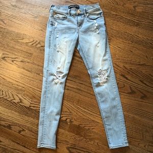 Express mid rise skinny jeans in suze 2R